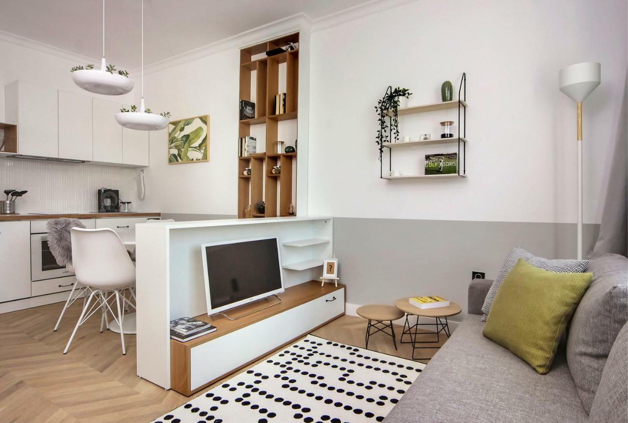Hip, Cosmopolitan Gem In The Heart Of Sofia By Flat Mаnager Apartment Exterior photo